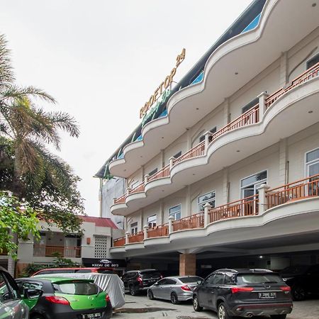 De 80'S Genteng Ijo Jakarta Kültér fotó