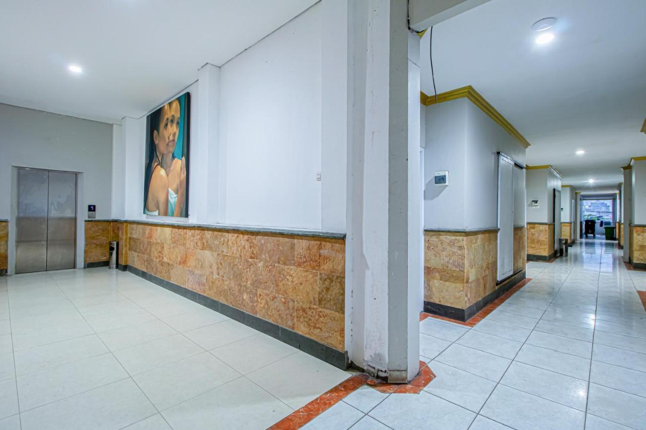 De 80'S Genteng Ijo Jakarta Kültér fotó